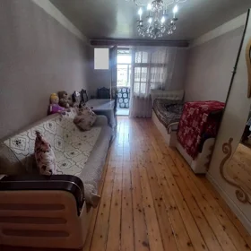 In Sumgayit 45.0 m² apartment is for sale - Image 3