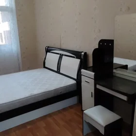 In Baku 90.0 m² apartment is for rent - Image 9