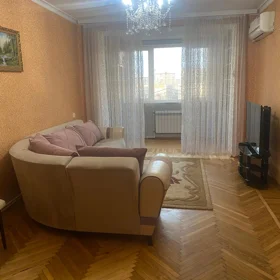 In Baku 70.0 m² apartment is for rent - Image 3