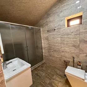In Xəzər rayonu 270.0 m² house with 6.0 rooms is for sale - Image 2