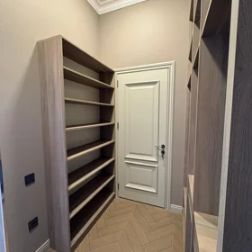 In nan 220.0 m² house with 4.0 rooms is for sale - Image 4