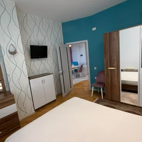In Baku 70.0 m² apartment is for rent - Image 4