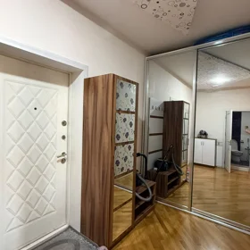 In Baku 70.0 m² apartment is for rent - Image 5