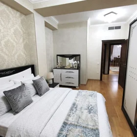In Baku 90.0 m² apartment is for rent - Image 4