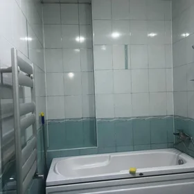 In Baku 150.0 m² apartment is for sale - Image 5