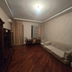In Baku 100.0 m² apartment is for rent - Image 2