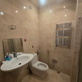 In Baku 100.0 m² apartment is for rent - Image 5