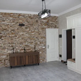 In Baku 157.0 m² apartment is for rent - Image 2