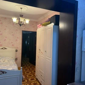 In Baku 70.0 m² apartment is for sale - Image 5