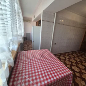 In Baku 110.0 m² apartment is for rent - Image 5