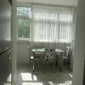 In Baku 63.0 m² apartment is for sale - Image 3