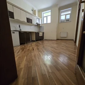 In Rəsulzadə qəsəbəsi 240.0 m² house with 6.0 rooms is for rent - Image 10