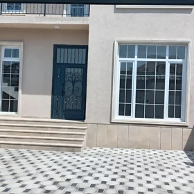 In nan 190.0 m² house with 4.0 rooms is for sale - Image 4