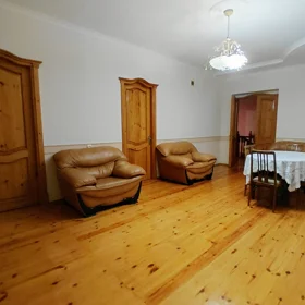 In Guba 225.0 m² house with 9.0 rooms is for sale - Image 4