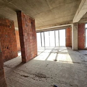 In Baku 126.0 m² apartment is for sale - Image 10