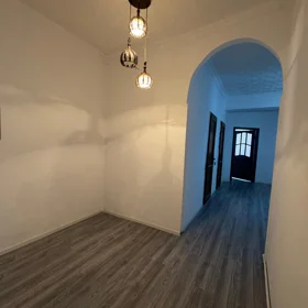 In Baku 135.0 m² apartment is for sale - Image 3