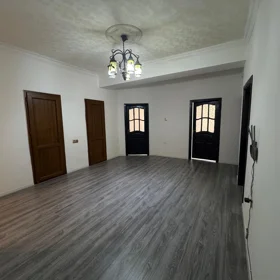 In Baku 135.0 m² apartment is for sale - Image 6