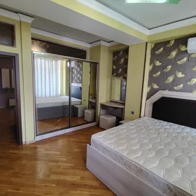In Baku 75.0 m² apartment is for sale - Image 4