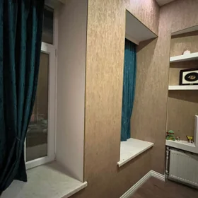 In Səbail rayonu 250.0 m² apartment is for sale - Image 2