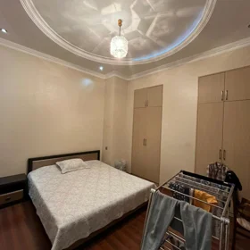 In Səbail rayonu 250.0 m² apartment is for sale - Image 3