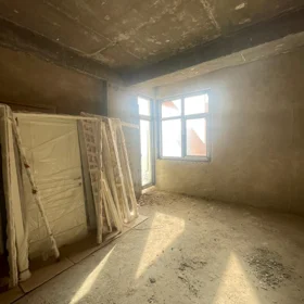In Baku 172.0 m² apartment is for sale - Image 5