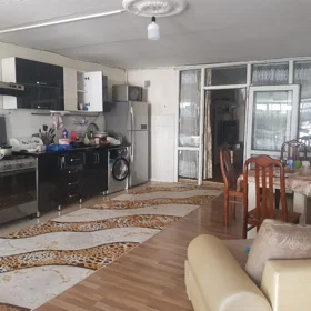 In Baku 240.0 m² house with 5.0 rooms is for sale - Image 5