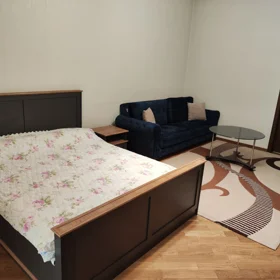 In Baku 65.0 m² apartment is for rent - Image 4