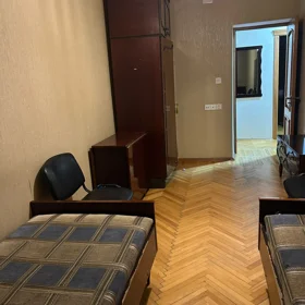 In Baku 80.0 m² apartment is for sale - Image 3