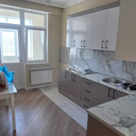 In Baku 150.0 m² apartment is for rent - Image 9