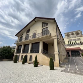 In Səbail rayonu 400.0 m² house with 5.0 rooms is for rent - Image 3