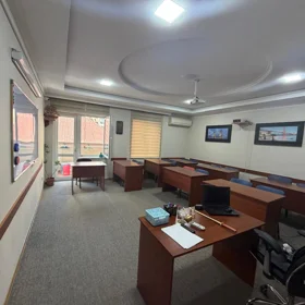 In Baku 173.0 m² apartment is for sale - Image 3