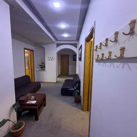In Baku 173.0 m² apartment is for sale - Image 5
