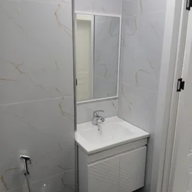 In Khirdalan 62.0 m² apartment is for sale - Image 2