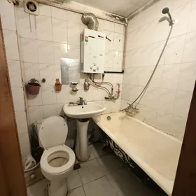 In Baku 130.0 m² apartment is for sale - Image 2