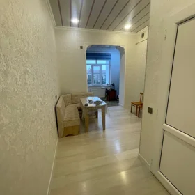 In Sumgayit 65.0 m² apartment is for sale - Image 2