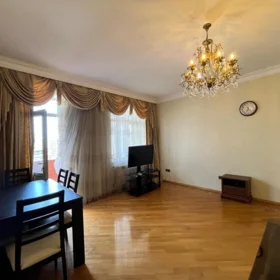In Baku 135.0 m² apartment is for sale - Image 10