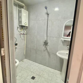 In Khirdalan 65.0 m² apartment is for rent - Image 2