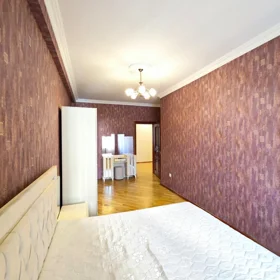 In Baku 130.0 m² apartment is for rent - Image 3