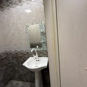 In Khirdalan 50.0 m² apartment is for rent - Image 2