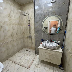 In Baku nan m² apartment is for sale - Image 10