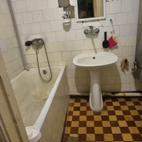 In Baku 90.0 m² apartment is for rent - Image 8