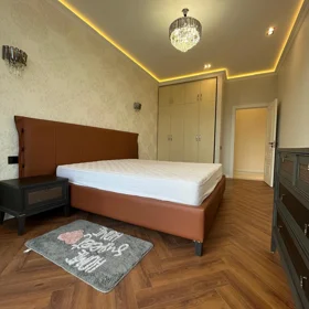 In Baku 91.0 m² apartment is for rent - Image 3