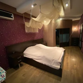 In Baku 135.0 m² apartment is for rent - Image 5