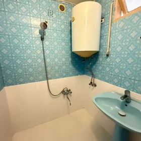 In Baku 80.0 m² apartment is for rent - Image 8