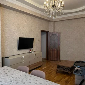 In Baku 75.0 m² apartment is for rent - Image 4