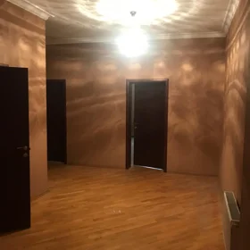 In Baku 220.0 m² apartment is for sale - Image 8