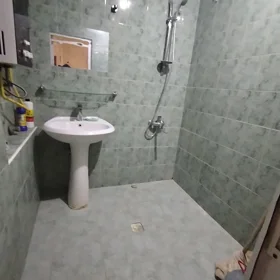 In Baku 75.0 m² apartment is for rent - Image 10
