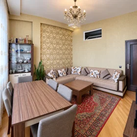 In Baku 71.0 m² apartment is for sale - Image 6