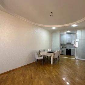 In Baku 102.0 m² apartment is for sale - Image 3