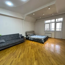 In Baku 102.0 m² apartment is for sale - Image 4